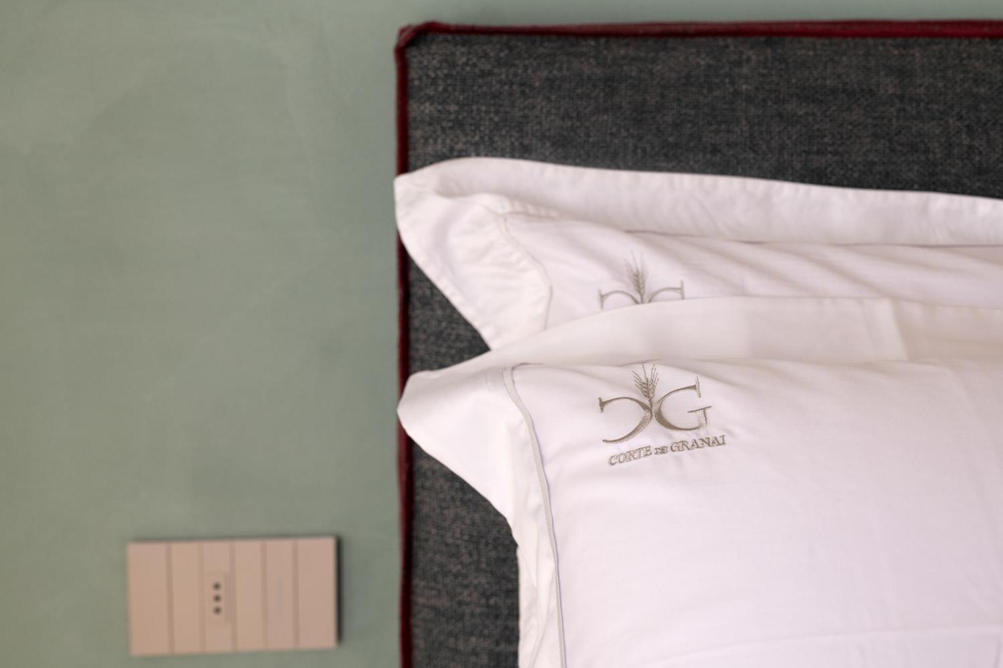 Corte Dei Granai Meeting & Spa - Raro Rooms Collection Maglie Exteriör bild